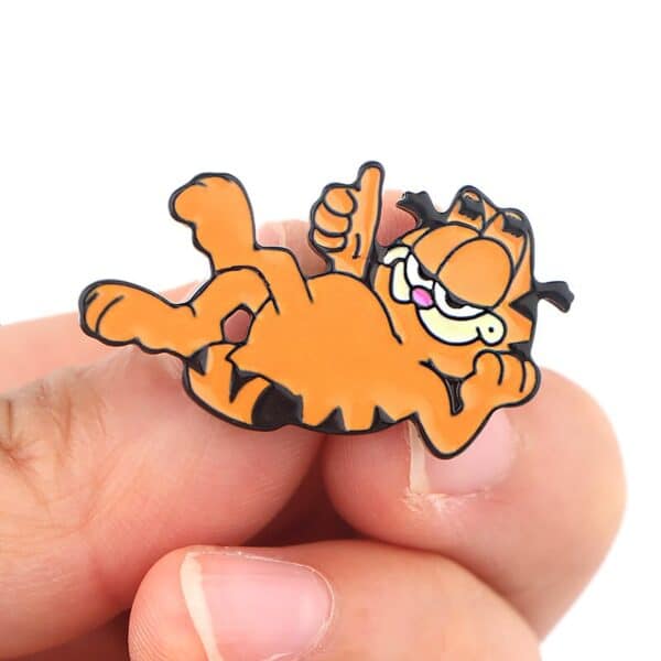 Garfield Enamel Pin Retro Chest